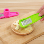 Garlic Press Grater Slicer Plastic Manual Grinder Kitchen Tool - Image 4