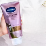 Original Vaseline Healthy Bright Gluta-Hya Dewy Radiance Lotion (200ML) Brightening & Deep Hydration Body Lotion for Radiant Skin - Image 3