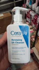 CeraVe Renewing SA Cleanser with Salicylic Acid, Ceramides & Hyaluronic Acid for Rough and Bumpy Skin - Image 4