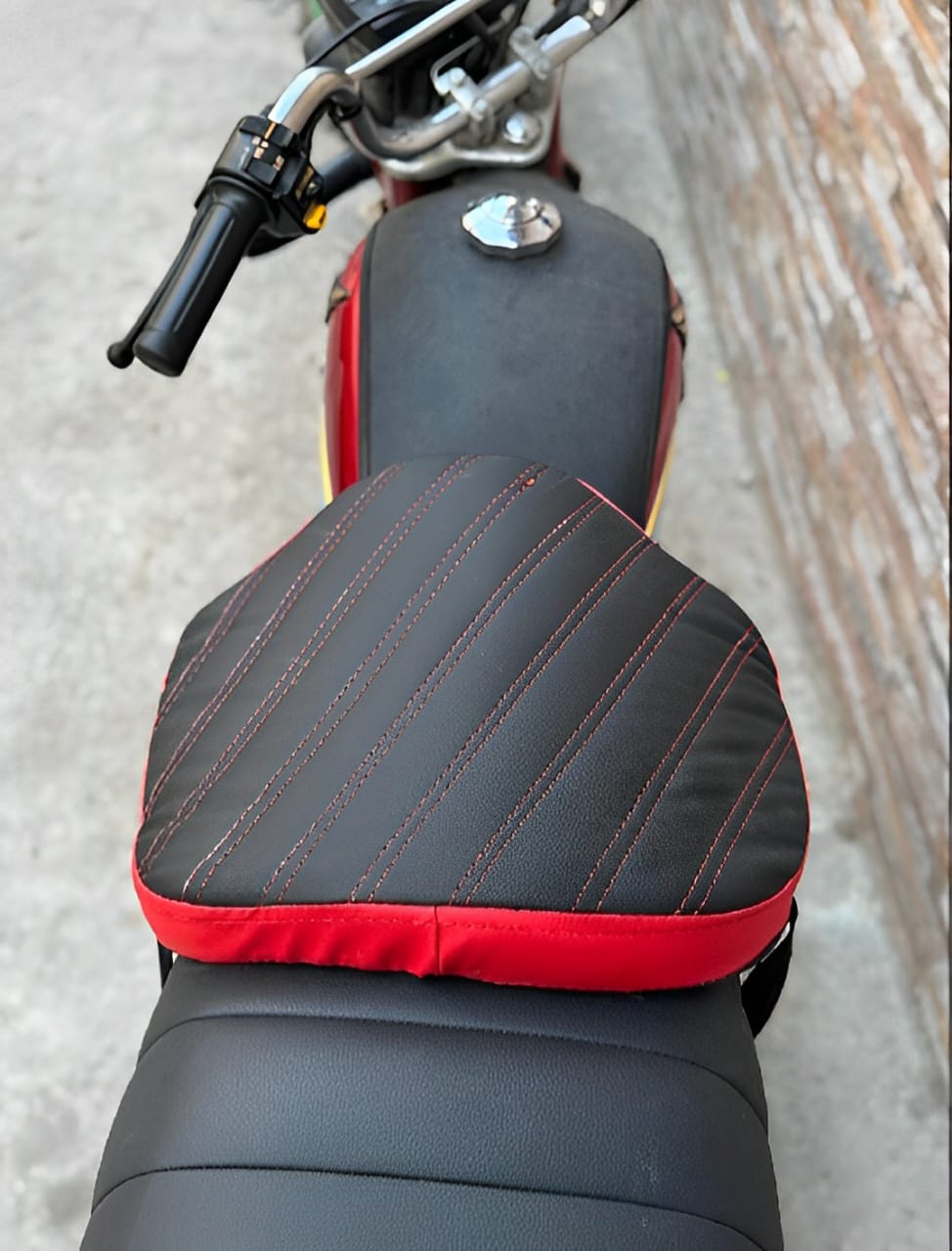 Double Stitch Waterproof Bike Seat Cushion with Molty Foam | Comfortable Motorcycle Seat Cover for Long Routes Double Stitch Waterproof Bike Seat Cushion with Molty Foam | Comfortable Motorcycle Seat Cover for Long Routes