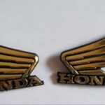 4-Piece Tenki & Tappa Monogram Set for CD70 | Universal Honda Style Golden Badges for Fuel Tank & Side Covers