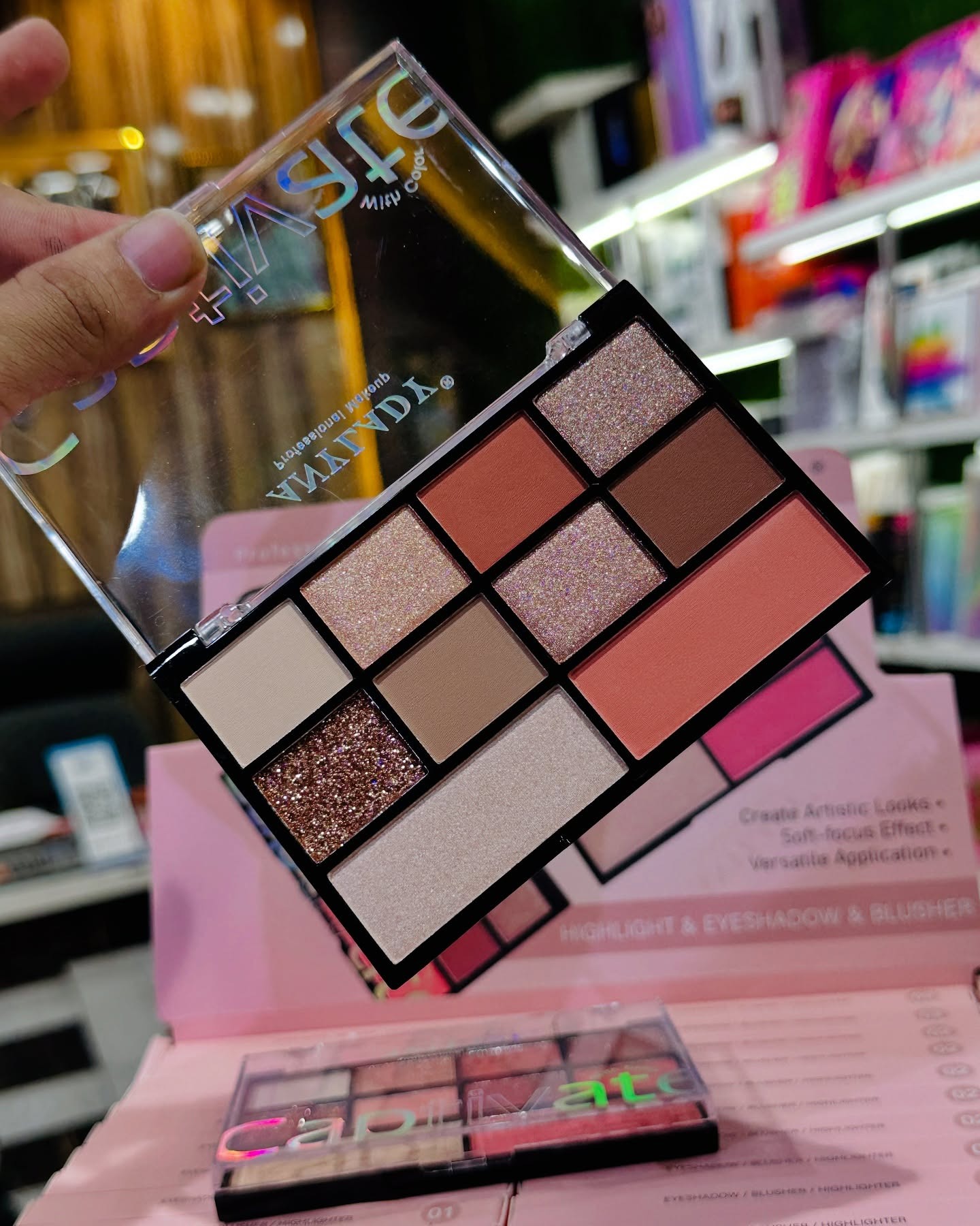 ANYLADY Captivate Professional Makeup Palette – 9 Shade Eyeshadow & Blusher Kit with Matte, Shimmer & Glitter Finishes.jpg ANYLADY Captivate Professional Makeup Palette – 9 Shade Eyeshadow & Blusher Kit with Matte, Shimmer & Glitter Finishes