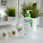 CeraVe Hydrating Facial Cleanser 237ml Gentle Moisturizing Face Wash with Hyaluronic Acid & Ceramides for Normal to Dry Skin - Image 4